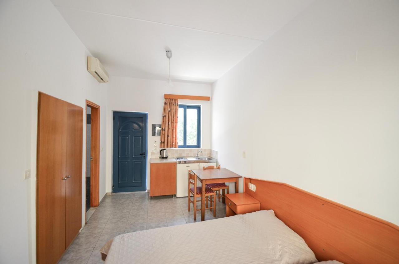 Stegna Star Apartments Archangelos  Eksteriør bilde